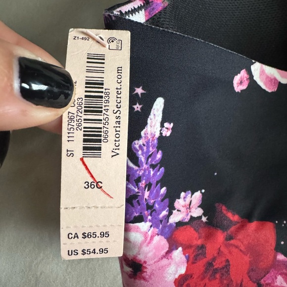 VSX Knockout Front-Close Sports Bra 36C - Picture 9 of 11